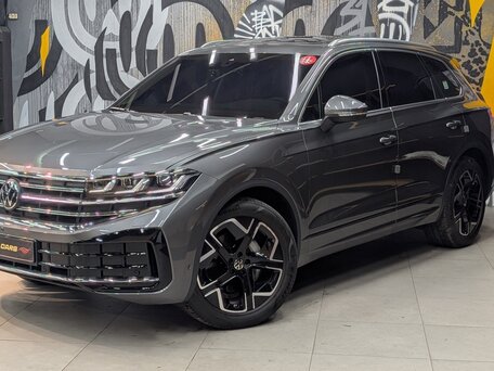 2024 Volkswagen Touareg III Рестайлинг, серый, 9990000 рублей, вид 1