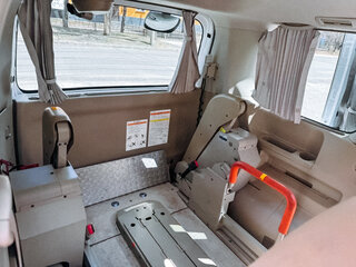 2009 Nissan Serena III (C25), белый, 1000000 рублей, вид 5