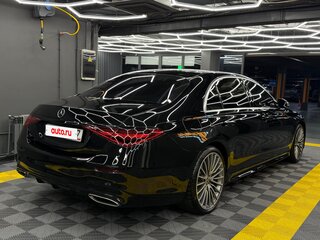 2021 Mercedes-Benz S-Класс 500 4MATIC VII (W223), чёрный, 9600000 рублей, вид 4