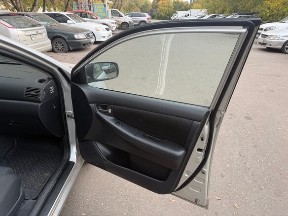 2005 Toyota Corolla IX (E120, E130) Рестайлинг, серебристый, 430000 рублей - вид 11