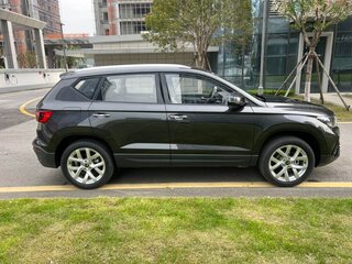 2026 Jetta VS5 I Рестайлинг 2, чёрный, 1640034 рублей, вид 4