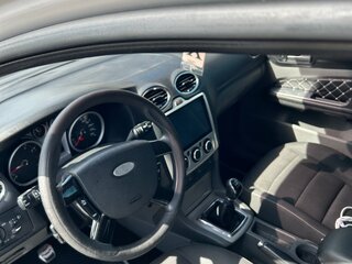 2011 Ford Focus II Рестайлинг, белый, 600000 рублей, вид 3