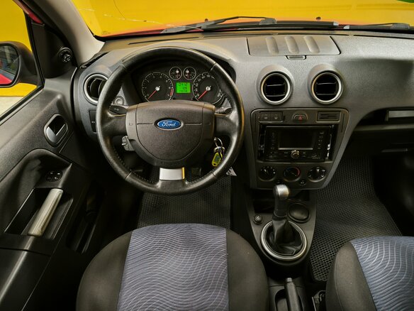 2006 Ford Fusion I Рестайлинг, красный, 339000 рублей - вид 17