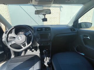 2016 Volkswagen Polo V Рестайлинг, серый, 900000 рублей, вид 5