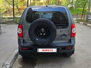 2018 Chevrolet Niva I Рестайлинг, серый, 880000 рублей, вид 4