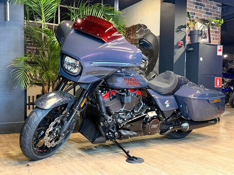 2026 Harley-Davidson CVO Street Glide ST, серый, 6500000 рублей, вид 1