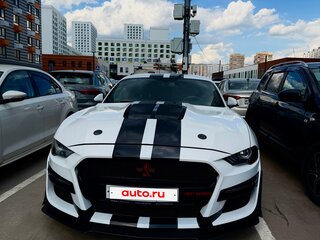2019 Ford Mustang VI Рестайлинг, белый, 3000000 рублей, вид 1