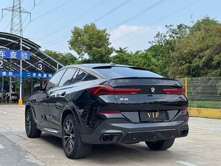 2023 BMW X6 30i III (G06) Рестайлинг, чёрный, 6100202 рублей, вид 4