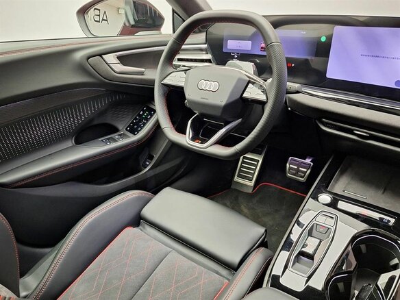 2025 Audi A5 L Sportback III (B10), красный, 6650000 рублей - вид 6