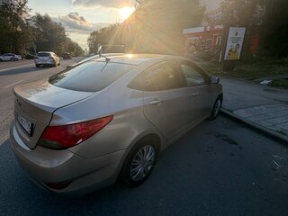 2012 Hyundai Solaris I, бежевый, 450000 рублей, вид 4