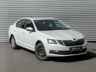 2020 Skoda Octavia III (A7) Рестайлинг, белый, 2145000 рублей, вид 3