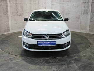 2017 Volkswagen Polo V Рестайлинг, белый, 1075000 рублей, вид 2