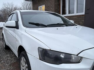 2013 Mitsubishi Lancer X Рестайлинг, белый, 500000 рублей, вид 3