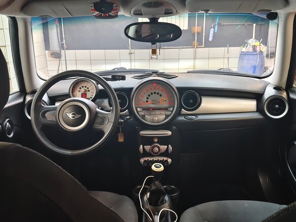 2007 Mini Hatch Cooper II (R56), серебристый, 520000 рублей - вид 10