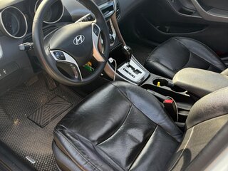 2012 Hyundai Avante V, белый, 990000 рублей, вид 4