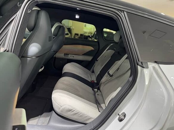 2025 Audi E5 100 kWh, белый, 9156000 рублей - вид 7