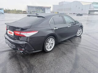 2020 Toyota Camry VIII (XV70), чёрный, 3750000 рублей, вид 4