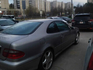 2000 Mercedes-Benz CLK-Класс 230 I (W208) Рестайлинг, белый, 400000 рублей, вид 3
