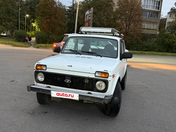 2014 Lada (ВАЗ) 2121 (4x4) I Рестайлинг, белый, 440000 рублей