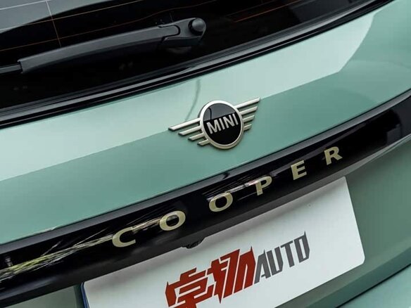 2025 Mini Hatch C IV (F65/F66/J01), зелёный, 3520000 рублей - вид 34