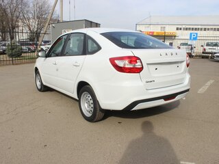 2026 Lada (ВАЗ) Granta I Рестайлинг, белый, 1098000 рублей, вид 4