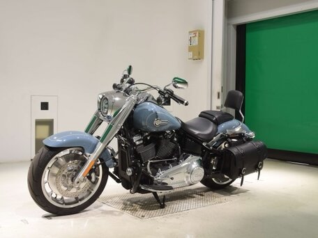 2024 Harley-Davidson Fat Boy, серый, 1810000 рублей, вид 4