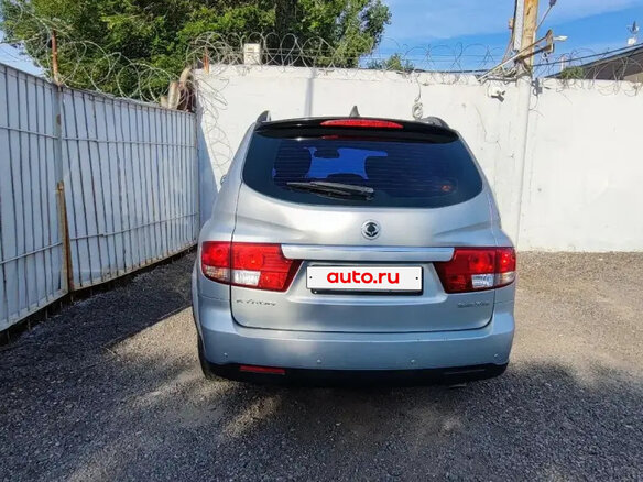 2010 SsangYong Kyron I Рестайлинг, серебристый, 880000 рублей - вид 1