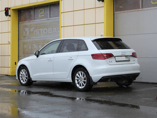 2014 Audi A3 III (8V), белый, 1095000 рублей, вид 4