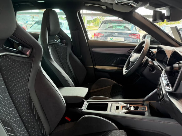 2026 Cupra Formentor VZ5 I Рестайлинг, чёрный, 10722000 рублей - вид 17