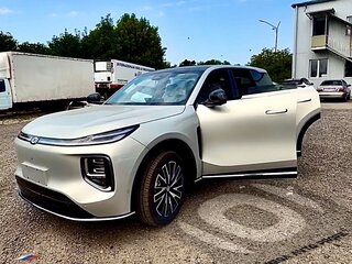 2026 Changan Qiyuan Q07 31.7 kWh, серебристый, 3685000 рублей, вид 1