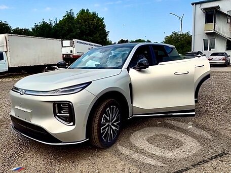 2026 Changan Qiyuan Q07 31.7 kWh, серебристый, 3685000 рублей, вид 1