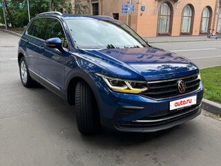 2021 Volkswagen Tiguan II Рестайлинг, синий, 3050000 рублей, вид 1