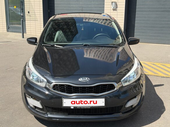 2014 Kia Ceed II, чёрный - вид 1