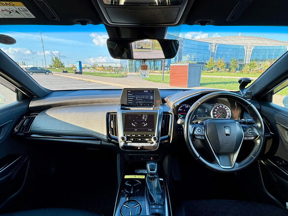 2018 Toyota Crown XV (S220), белый, 2950000 рублей - вид 10