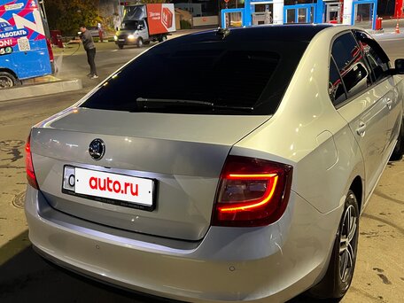 2018 Skoda Rapid I Рестайлинг, серебристый, 1000000 рублей, вид 5