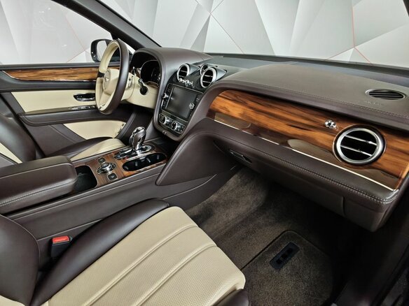 2018 Bentley Bentayga I, серый, 8119000 рублей - вид 12