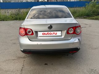 2007 Volkswagen Jetta V, серебристый, 320000 рублей, вид 5