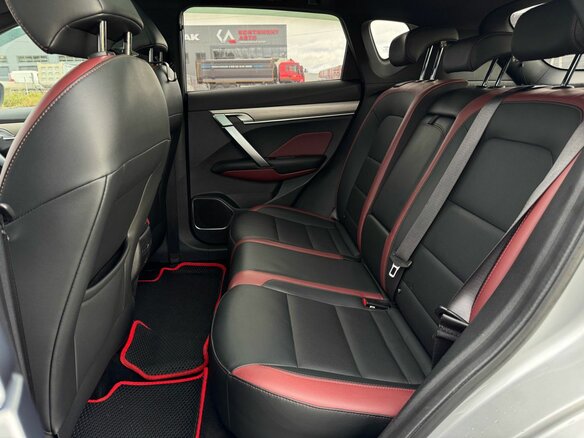 2021 Geely Coolray I, серебристый, 1449000 рублей - вид 14