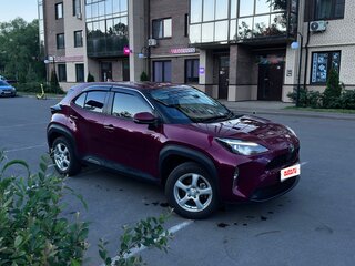 2021 Toyota Yaris Cross I, красный, 1700000 рублей, вид 2