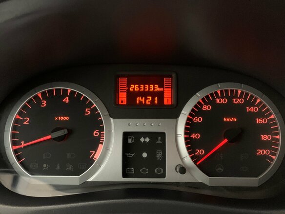 2018 Lada (ВАЗ) Largus Cross I, синий, 650000 рублей - вид 16