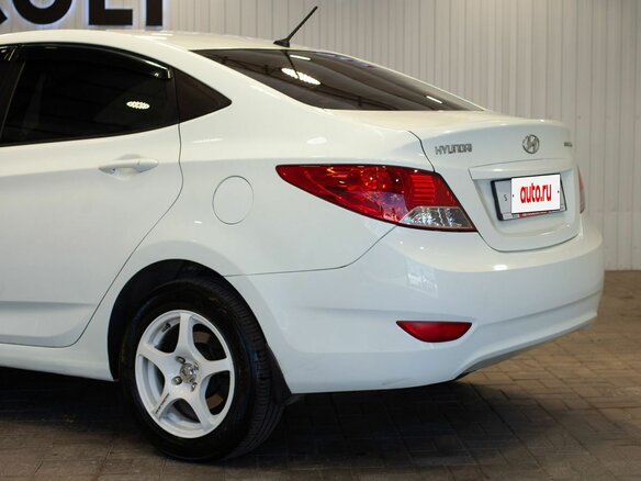 2011 Hyundai Solaris I, белый - вид 15