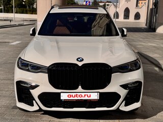 2021 BMW X7 40i I (G07), белый, 4950000 рублей, вид 4