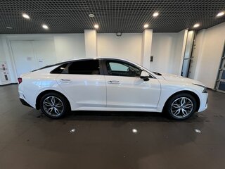 2021 Kia K5 III, белый, 2250000 рублей, вид 2
