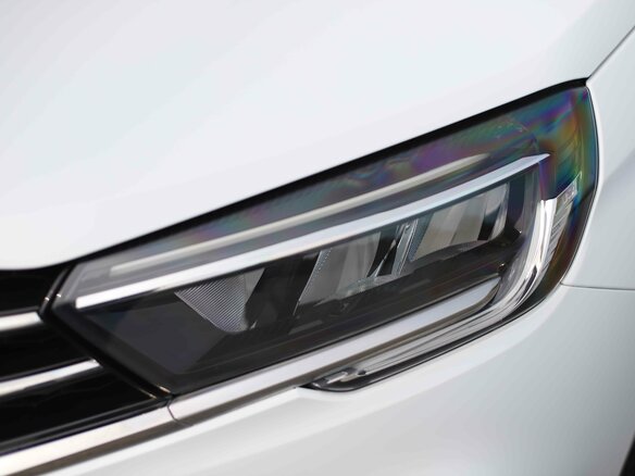 2024 Lada (ВАЗ) Vesta I Рестайлинг (NG), белый, 1120230 рублей - вид 9