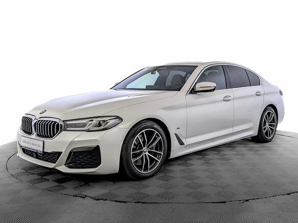 2021 BMW 5 серии 520i VII (G30/G31/G38) Рестайлинг, белый, 4350000 рублей