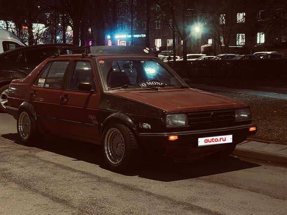1989 Volkswagen Jetta II, красный, 195000 рублей - вид 3
