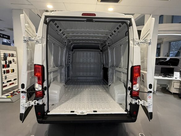 2025 Fiat Professional Ducato, белый - вид 13