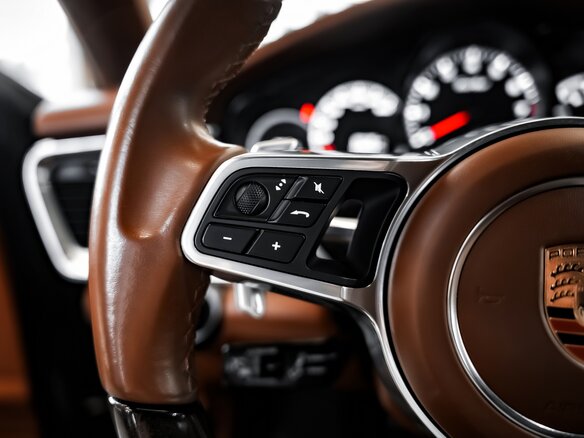 2018 Porsche Panamera Turbo II, чёрный - вид 16