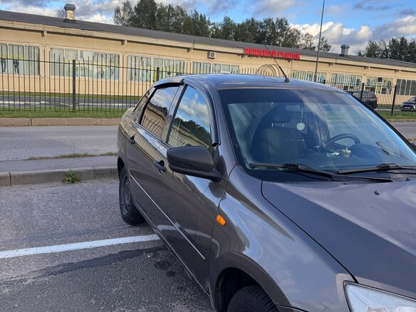 2015 Lada (ВАЗ) Granta I, коричневый, 350000 рублей - вид 3