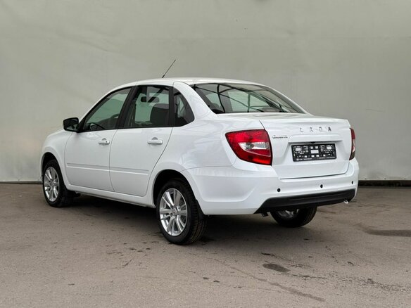 2026 Lada (ВАЗ) Granta I Рестайлинг, белый, 1183000 рублей - вид 7